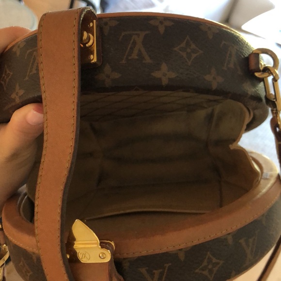 Louis Vuitton Petite Boite Chapeau Bag - Picture 10 of 11